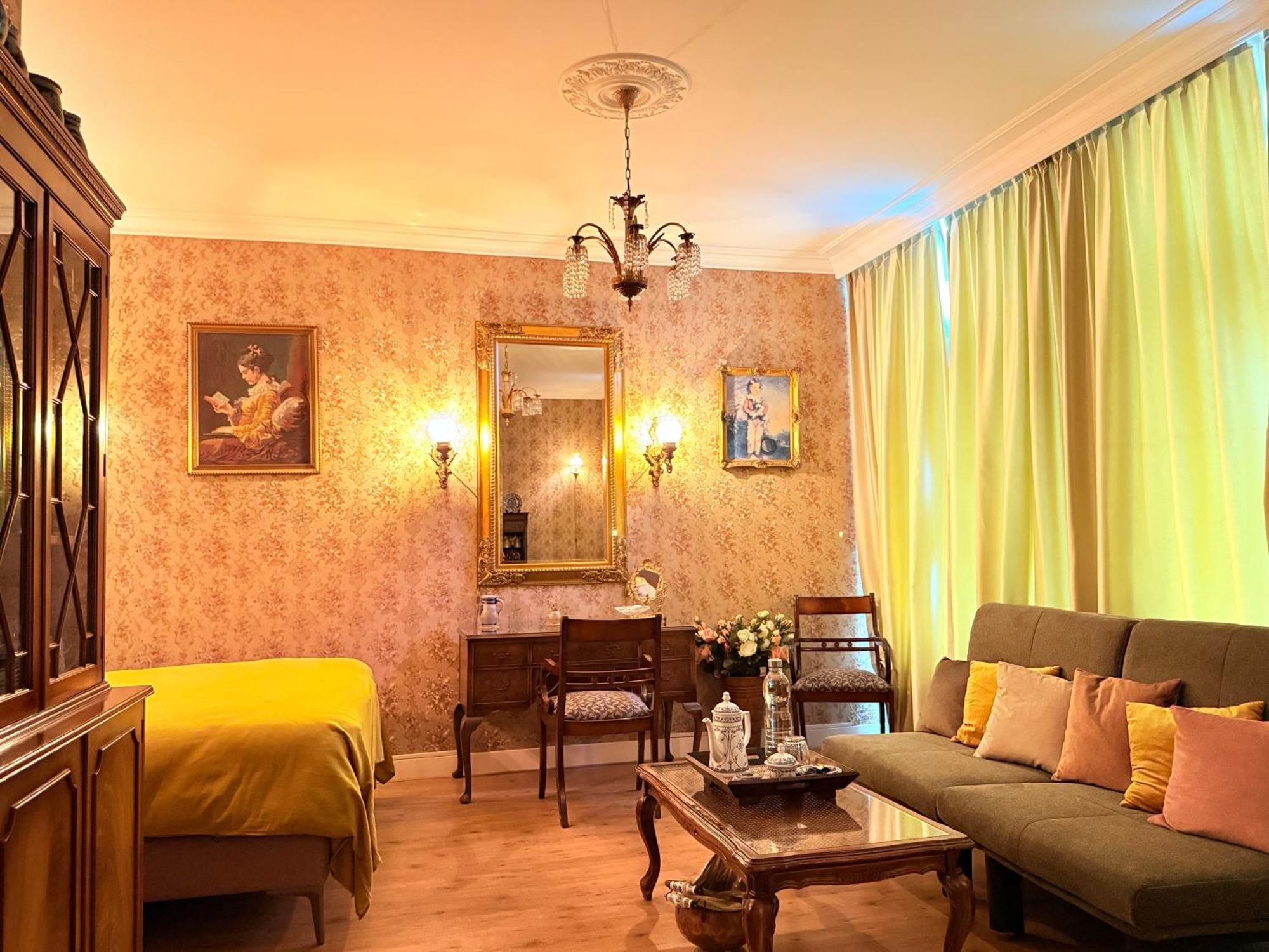 Luxurious Classical Dutch Styled Room In City Centre Of The Hague - Home Stay Exterior photo